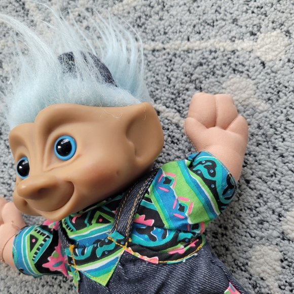 Vintage Treasure Troll doll with a gem belly button - Picture 12 of 12